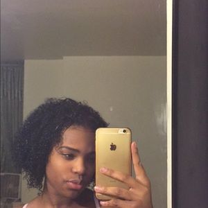 Meet your Posher, Cora