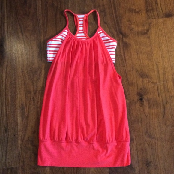 ❤️ Love Red Lululemon sz 6 No Limits tank. Striped