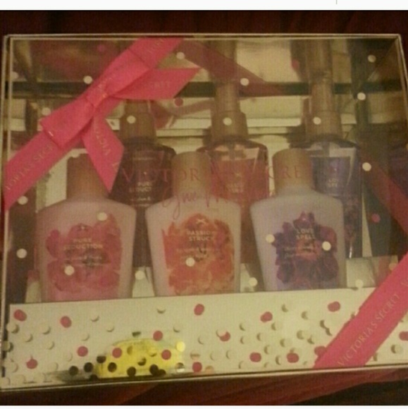 New Victoria SECRET GIFT BOX - Picture 1 of 1