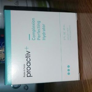 Complexion perfection hydrator