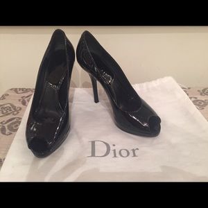 Dior peep toe shoes
