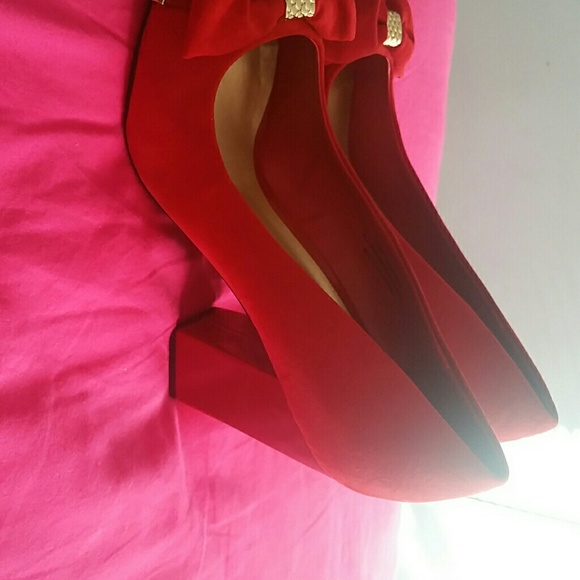 Suede high heels - Picture 3 of 3