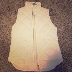 White J. Crew Factory Excursion Vest, XS