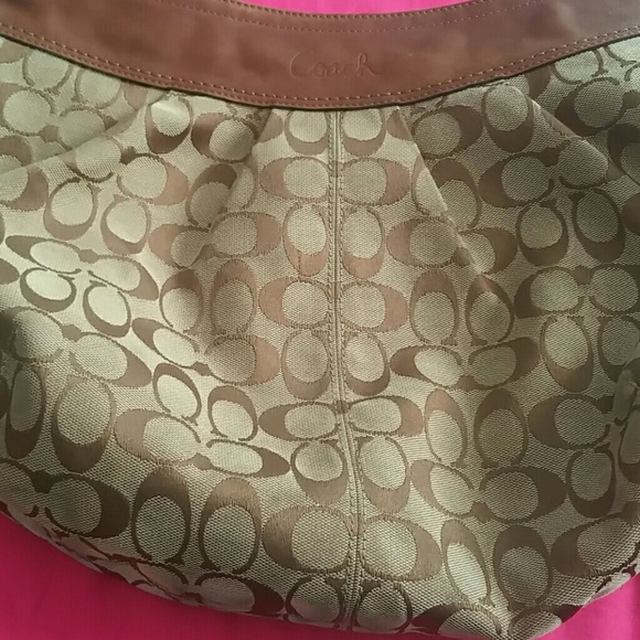 Coach purse - Picture 2 of 4