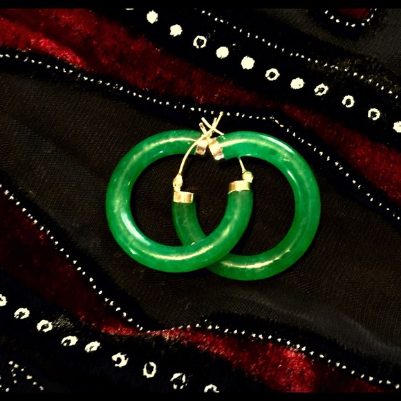 14kt authentic JADE earrings - Picture 1 of 4