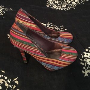 Super cute printed heels