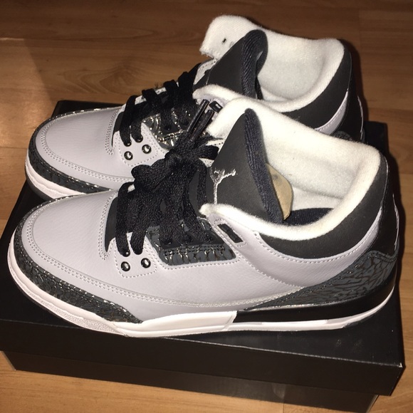 Nike Jordan 3 Retro DS - Picture 2 of 4