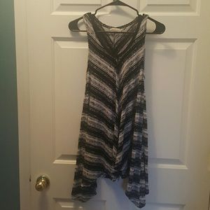 sleeveless tunic