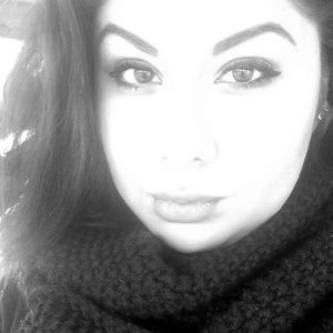 Meet your Posher, Jasmine