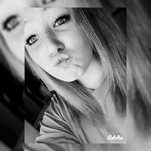 Meet your Posher, Macy