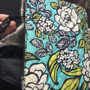 iPad cases!! Bundle deal 💚💙💚💙