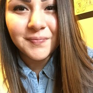 Meet your Posher, Alondra