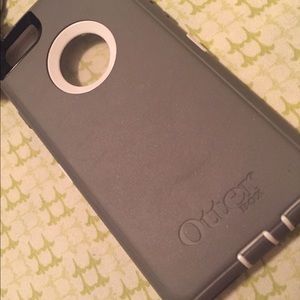 iPhone 6 gray/ white Otterbox case defender series