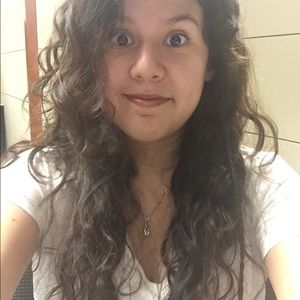 Meet your Posher, Beatriz