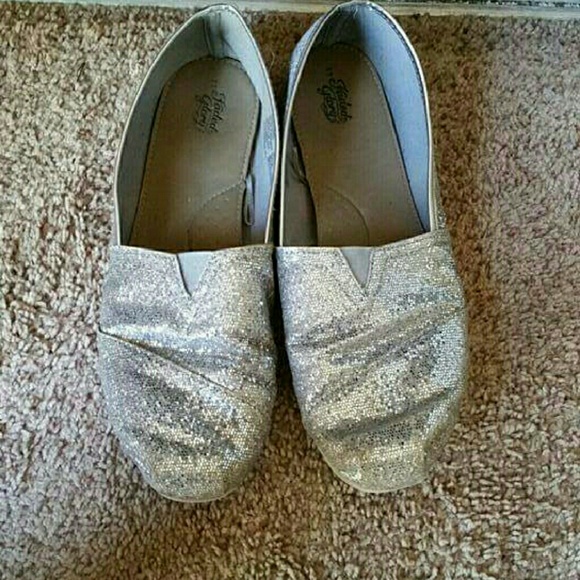 Silver Sparkly Tom Lookalikes