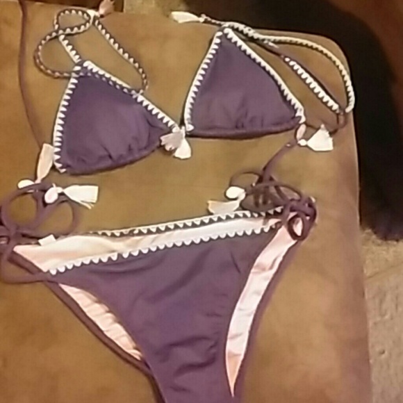 Victoria's Secret small bathing suit! Offer Me$