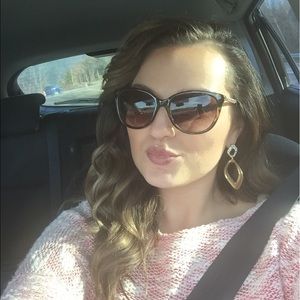 Meet your Posher, Aricka