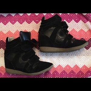 Steve Madden Sneakers (negotiable)