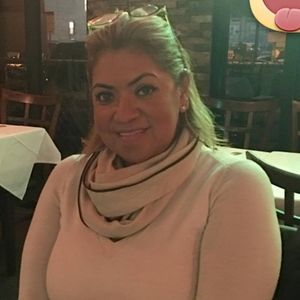 Meet your Posher, Gia salinas