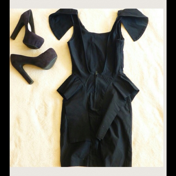 SOLD Great LBD - Picture 2 of 3
