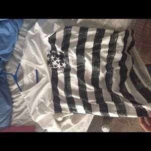 american rag (M) stars black and white tshirt