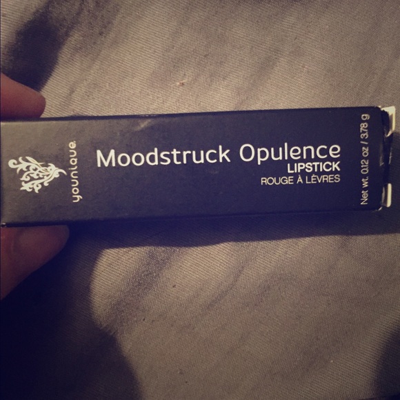 Moodstruck Younique lipstick- upscale