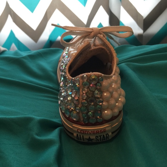 🚨‼️CUSTOM BLING CONVERSES‼️🚨 - Picture 2 of 4