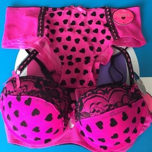 Lingerie set (bra & panty)