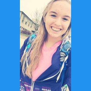 Meet your Posher, Alyssa