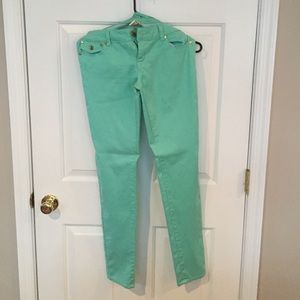 Cute mint stretch jean size 6