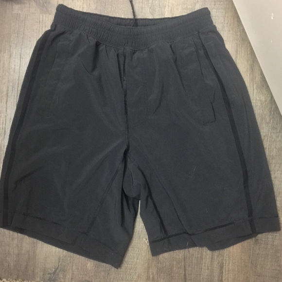 MENS Lululemon track shorts