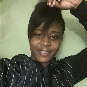 Meet your Posher, Kanesha