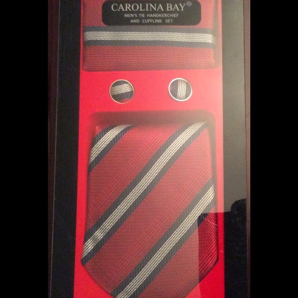 Other - Red Men's handkerchief, Tie and Cufflink Set