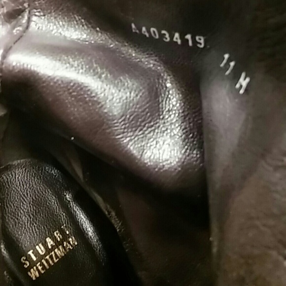 Stuart Weitzman(SOLD) - Picture 2 of 4