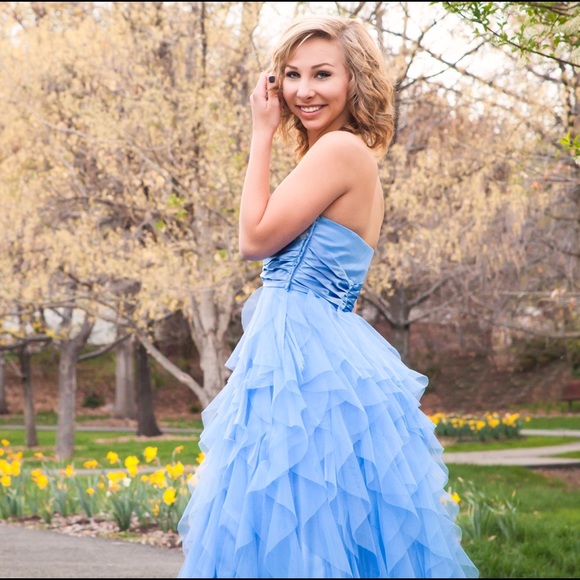 2014 Prom Dress! - Picture 2 of 4
