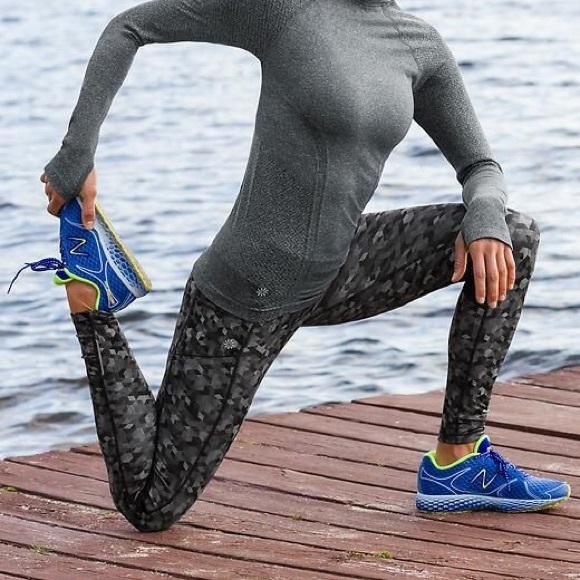 Athleta Triangular Be Free Tight