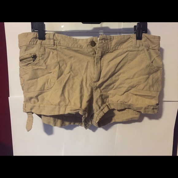 khaki Short Shorts