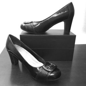 Size 7 - Super flexible and comfortable heels