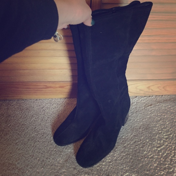 Ann Taylor suede boots.