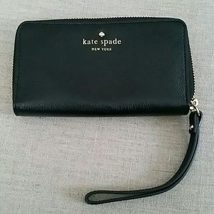 Nwt medium lacey wristlet