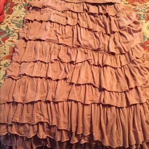 Ruffle knit skirt size L. Vintage pink