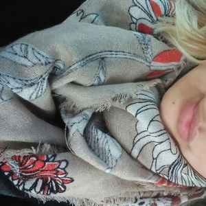 Meet your Posher, Norma