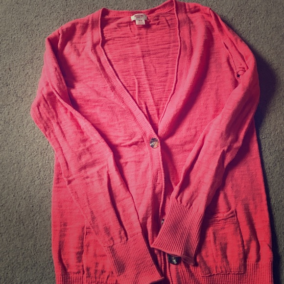 Pink Mossimo Long sleeved cardigan.