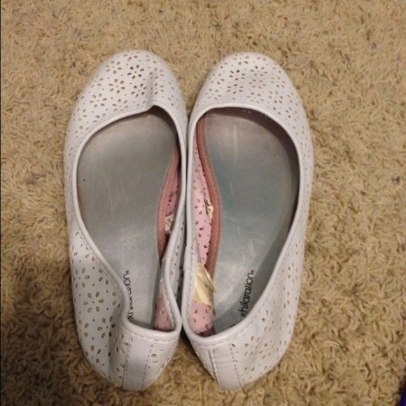White cutout flats