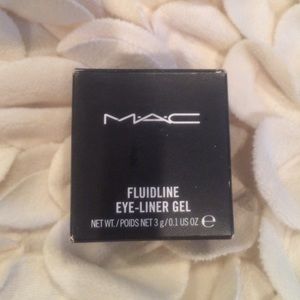 MAC fluid line eye-liner gel