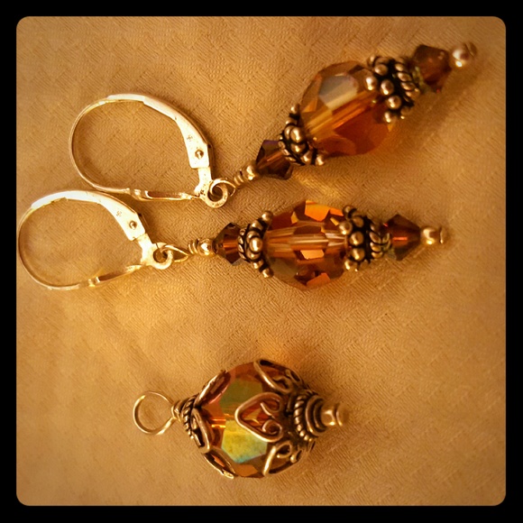 SWAROVSKI CRYSTAL CHARM AND EARRINGS SET