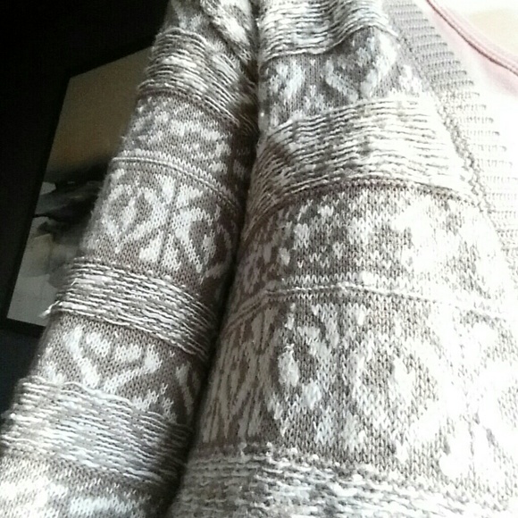 Sun & Shadow Cozy Cardigan - Picture 2 of 4