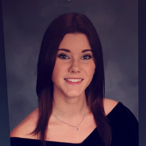 Meet your Posher, Haley - Picture 1 of 1