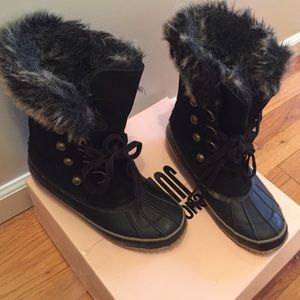 Juicy couture snow boots