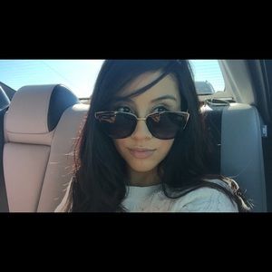 Meet your Posher, Mayra